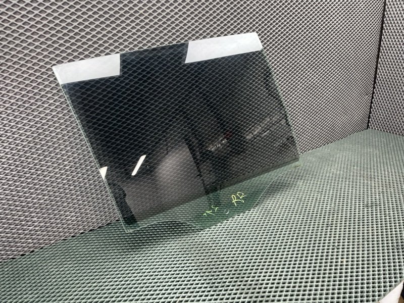 Стекло двери Volkswagen Tiguan (MK2, 2018г.)