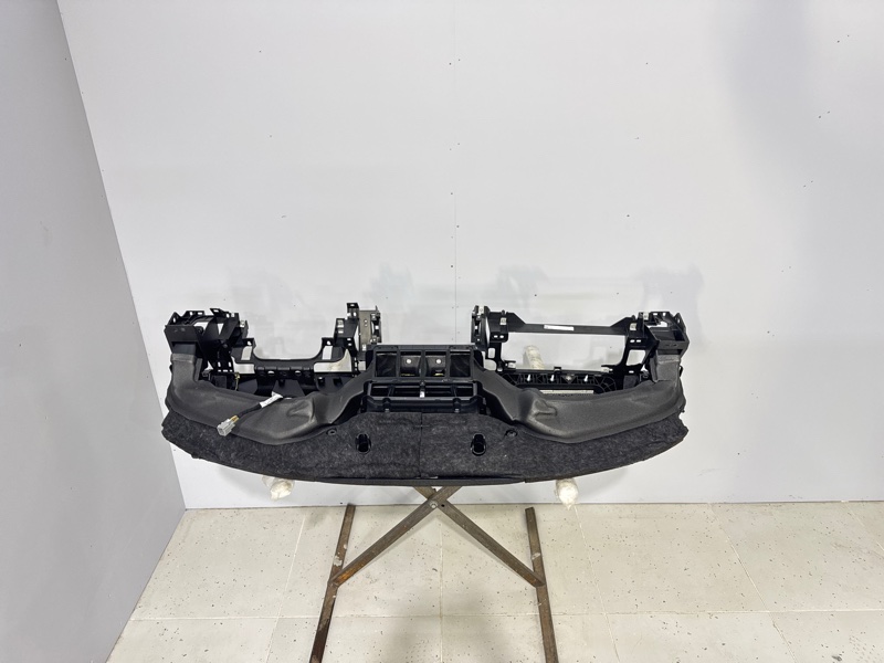Торпедо Land Rover Range Rover Sport (L494, 2020г.)