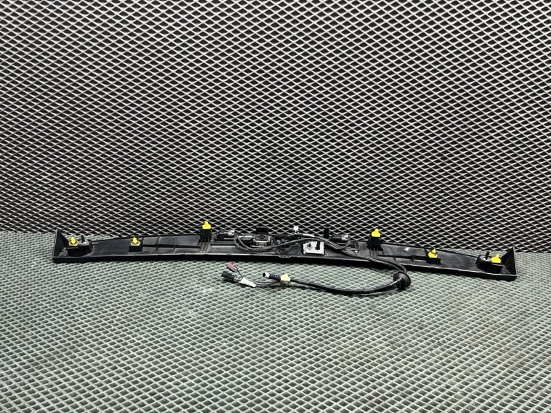 Молдинг крышки багажника Land Rover Range Rover Sport (L461, 2025г.)