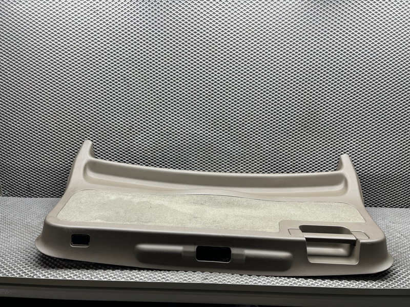 Обшивка двери багажника Land Rover Range Rover Sport (L320, 2012г.)