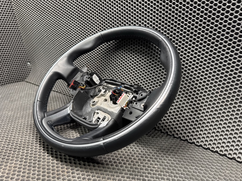 Руль без обогрева Land Rover Discovery Sport (L550, 2020г.)