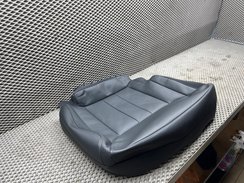 Обивка сиденья Land Rover Range Rover Sport (L461, 2024г.)