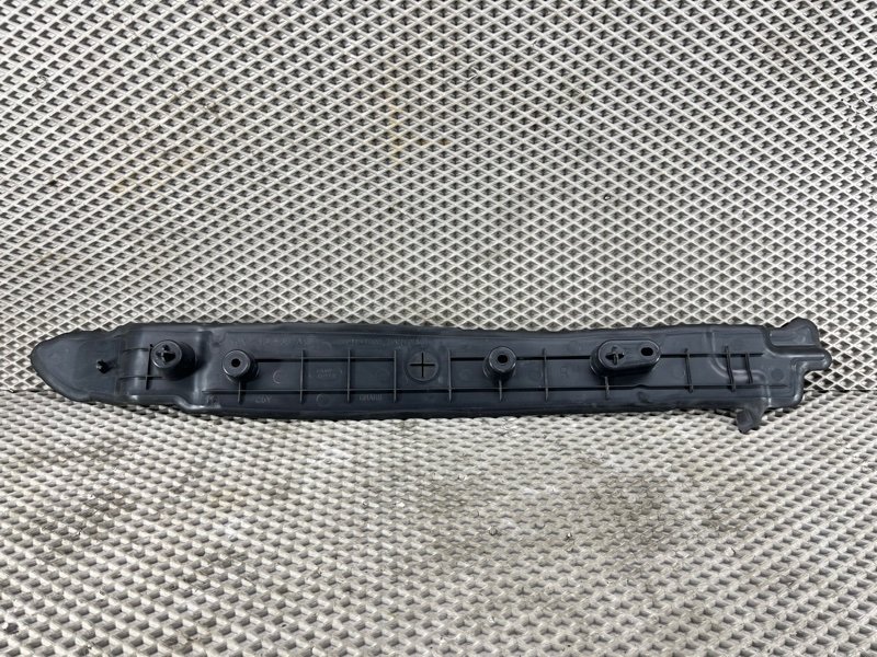 Пыльник крыла Land Rover Range Rover Sport (L461, 2024г.)