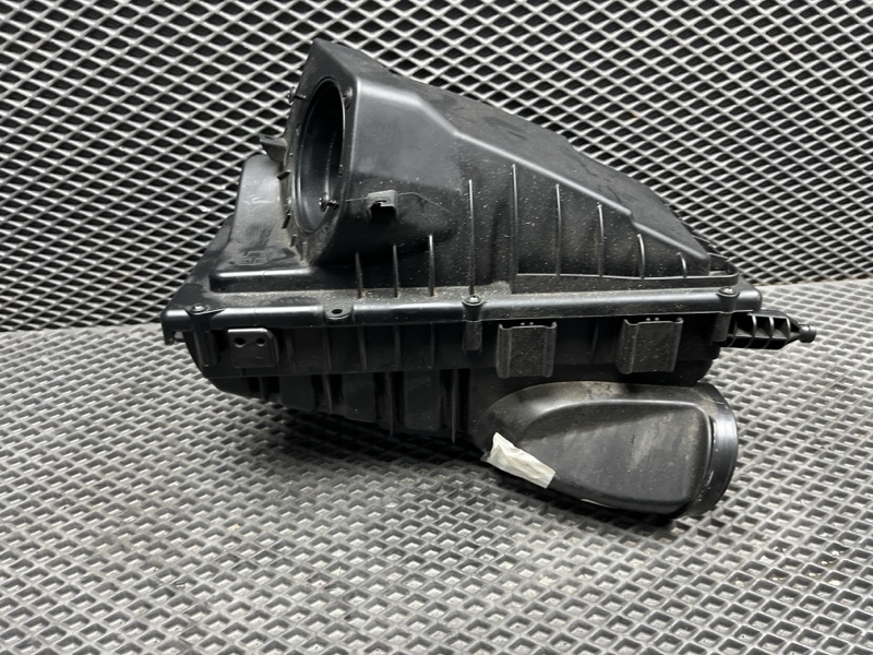 Корпус воздушного фильтра Land Rover Range Rover Sport (L494, 2020г.)