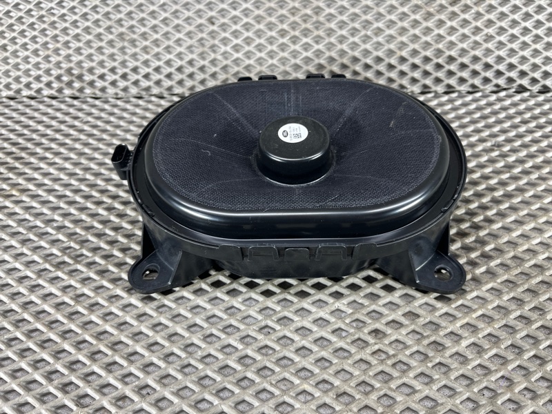 Сабвуфер Land Rover Defender (L663, 2020г.)