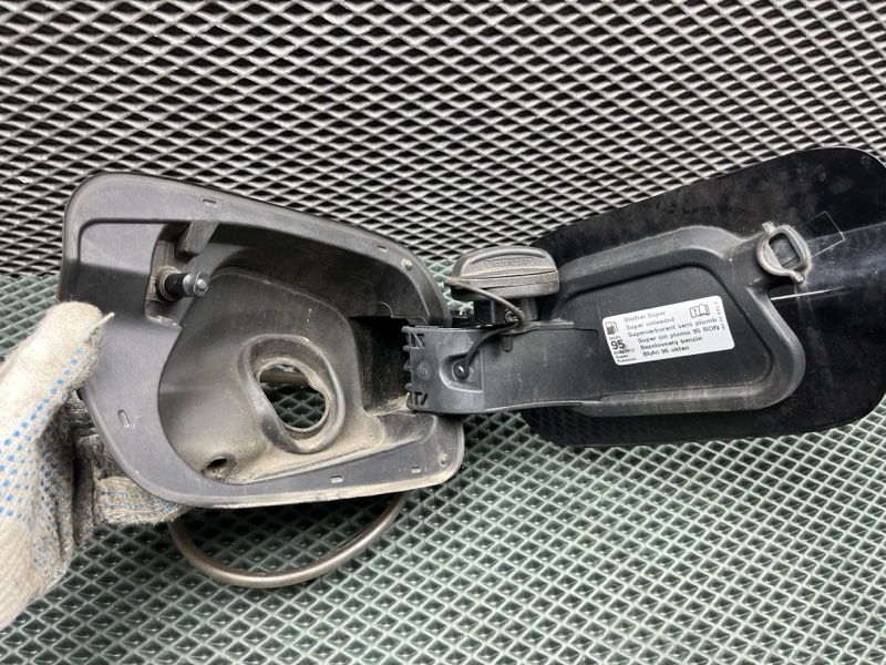 Лючок топливного бака Volkswagen Tiguan (MK2, 2018г.)