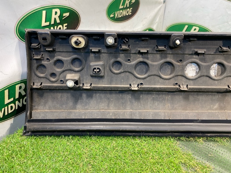 Молдинг двери Land Rover Range Rover (L405, 2017г.)