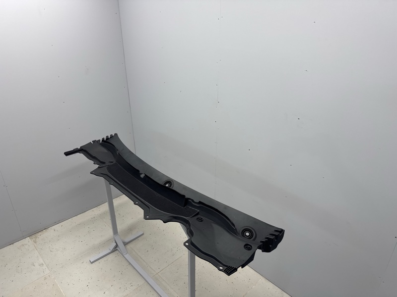Жабо Land Rover Range Rover (L405, 2019г.)