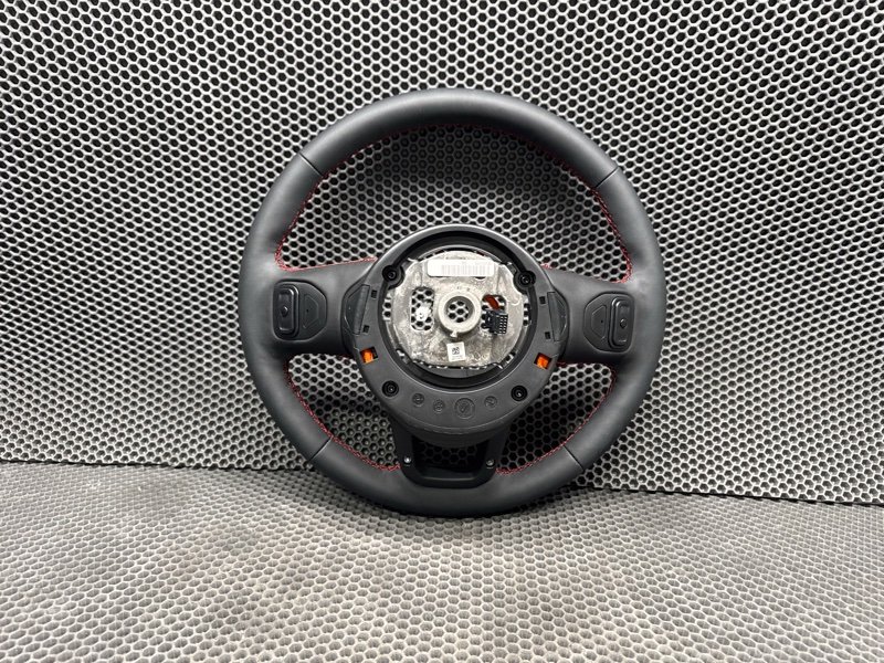 Руль с обогревом Jeep Wrangler (JL, 2025г.)