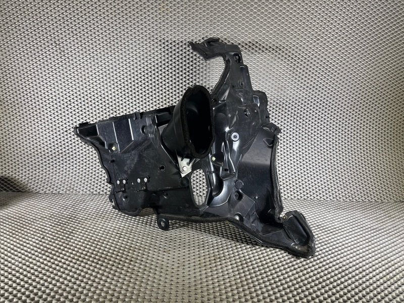 Щит моторного отсека Land Rover Range Rover Sport (L461, 2024г.)