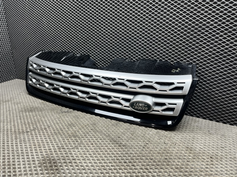 Решетка радиатора Land Rover Discovery Sport (L550, 2018г.)