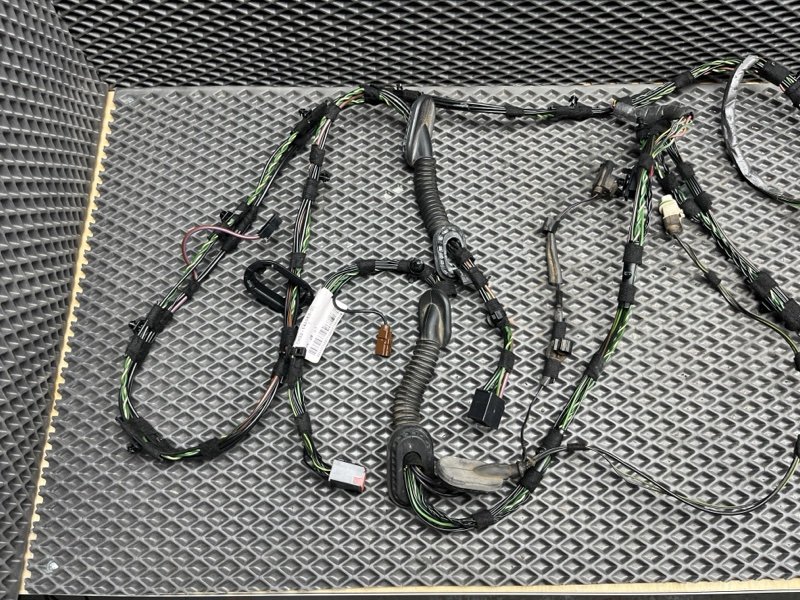 Проводка крышки багажника Land Rover Range Rover Sport (L320, 2012г.)