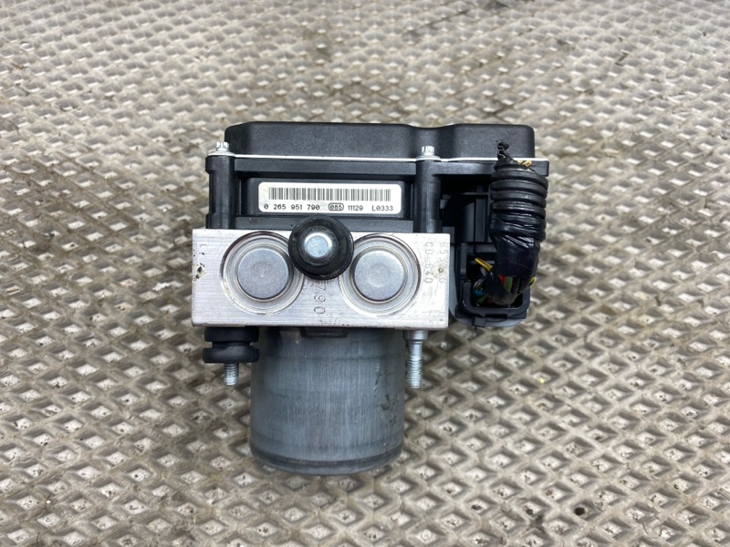 Блок ABS Land Rover Range Rover Sport (L320, 2012г.)