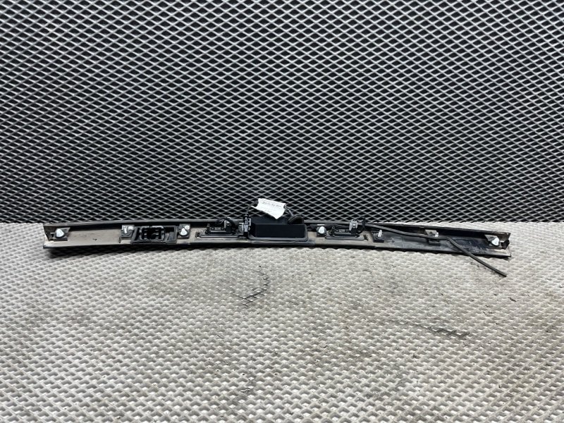 Молдинг крышки багажника Land Rover Discovery Sport (L550, 2018г.)