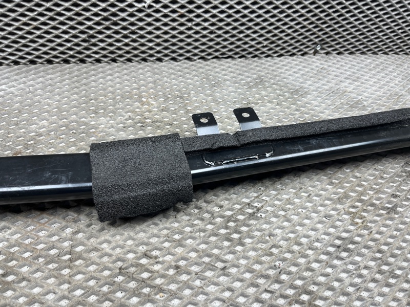 Распорка кузова Land Rover Discovery Sport (L550, 2020г.)