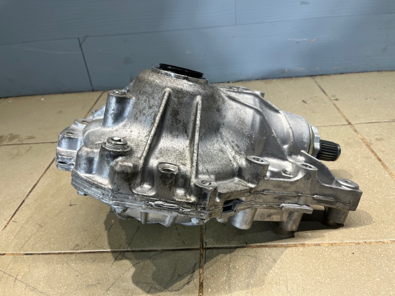 Редуктор Land Rover Range Rover Sport (L461, 2024г.)