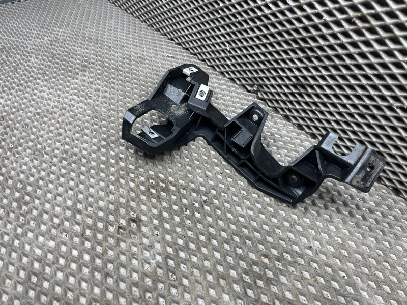 Кронштейн ходового огня Jeep Wrangler (JL, 2025г.)