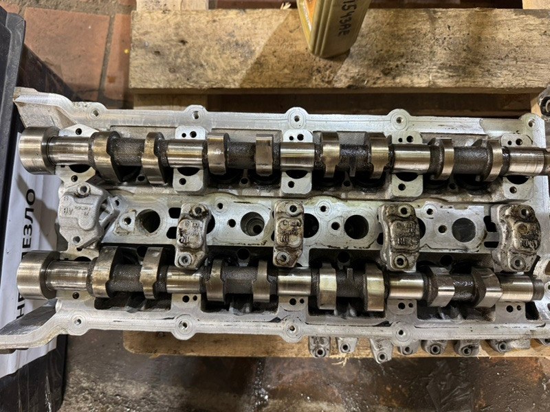 Головка блока цилиндров Land Rover Range Rover (L405, 2016г.)
