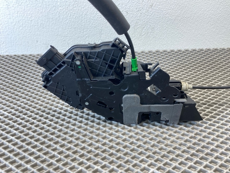 Замок двери Land Rover Range Rover Sport (L494, 2015г.)