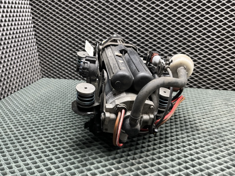 Компрессор пневмоподвески Land Rover Range Rover Sport (L461, 2025г.)