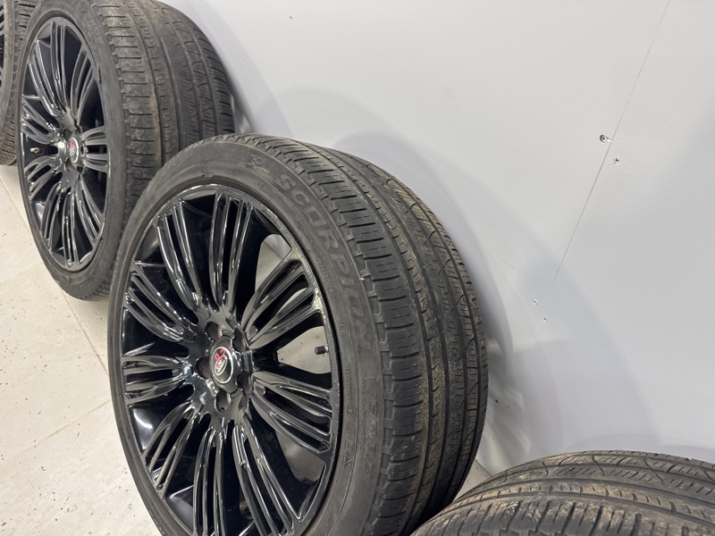Комплект колес Land Rover Range Rover Sport (L494, 2020г.)