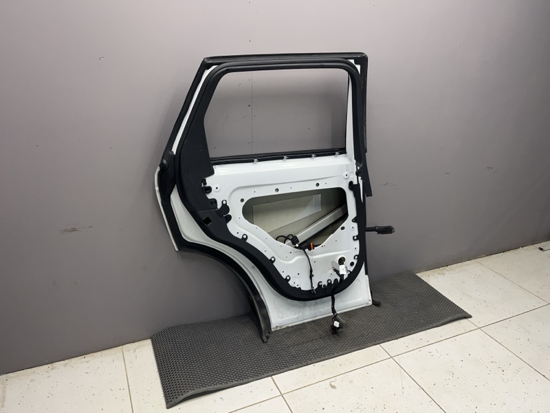 Дверь Land Rover Range Rover Sport (L494, 2021г.)