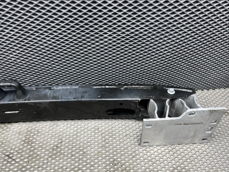 Усилитель бампера Land Rover Range Rover Sport (L494, 2020г.)
