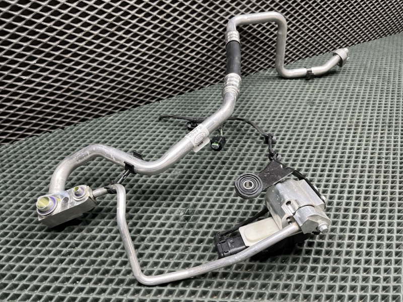 Трубка кондиционера Land Rover Range Rover Sport (L461, 2025г.)