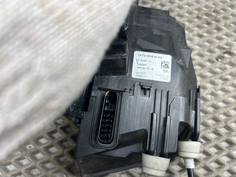 Замок двери Land Rover Discovery Sport (L550, 2020г.)