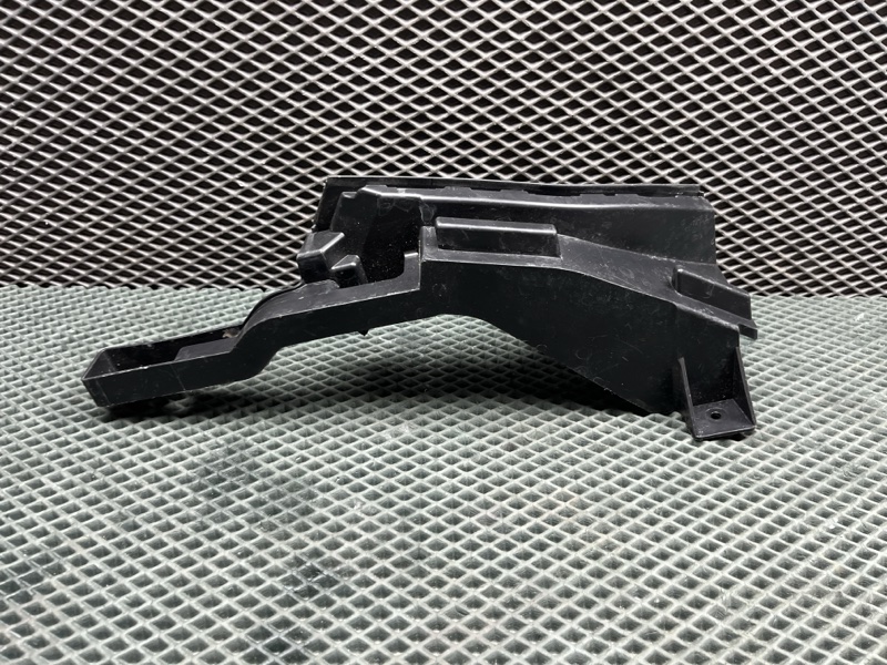 Крепление бампера Land Rover Range Rover Sport (L461, 2025г.)