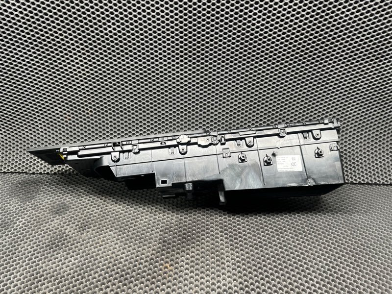 Подстаканник центральный Land Rover Range Rover (L405, 2021г.)