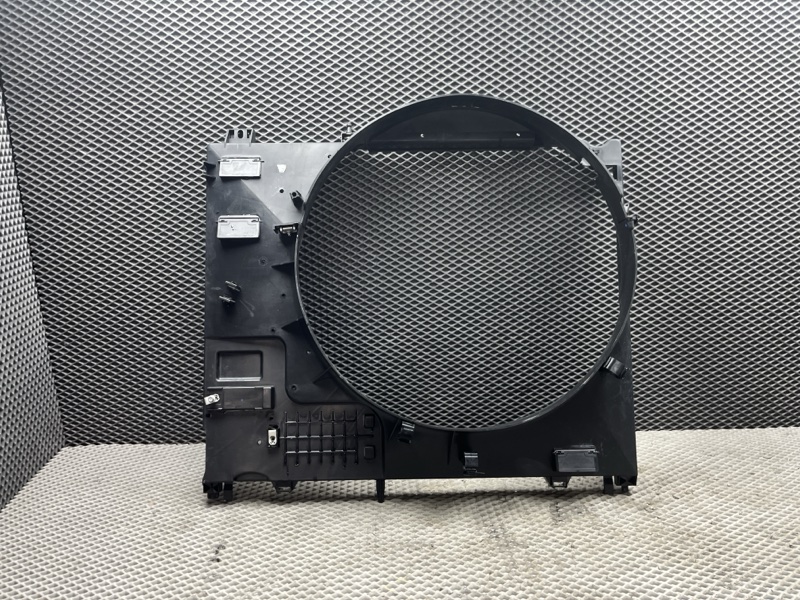 Дефлектор радиатора Land Rover Range Rover (L405, 2016г.)