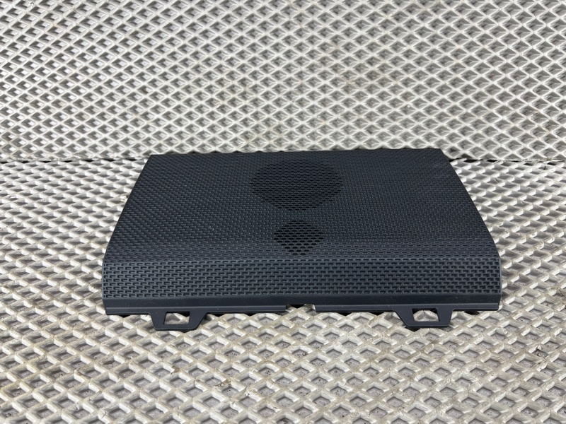 Накладка (сетка) динамика Land Rover Defender (L663, 2020г.)