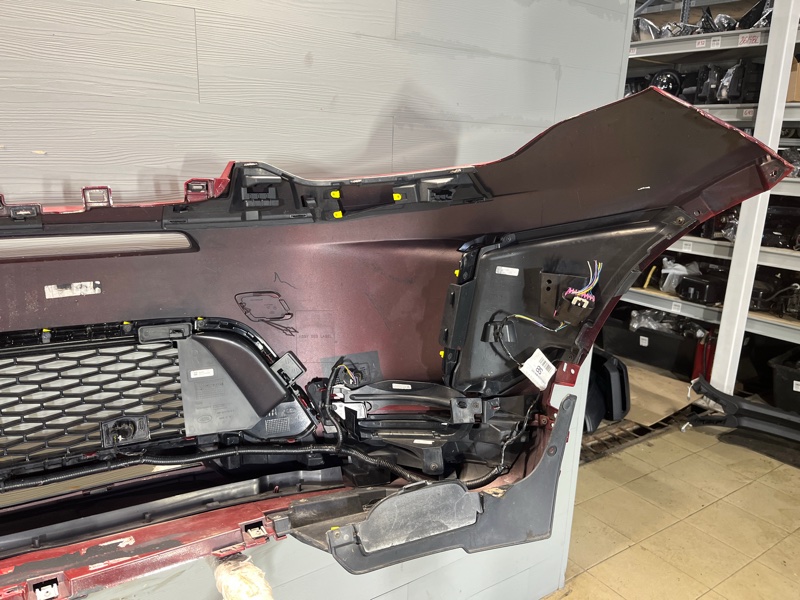 Бампер Land Rover Discovery Sport (L550, 2020г.)