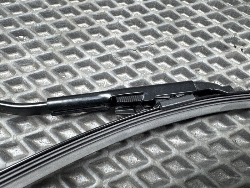 Поводок стеклоочистетеля Land Rover Range Rover Sport (L494, 2020г.)