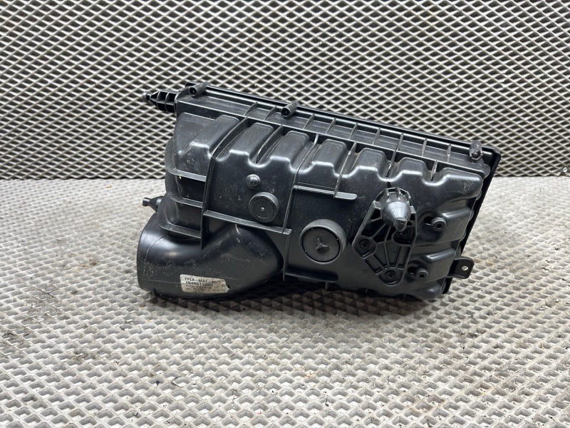 Корпус воздушного фильтра Land Rover Range Rover Sport (L494, 2017г.)