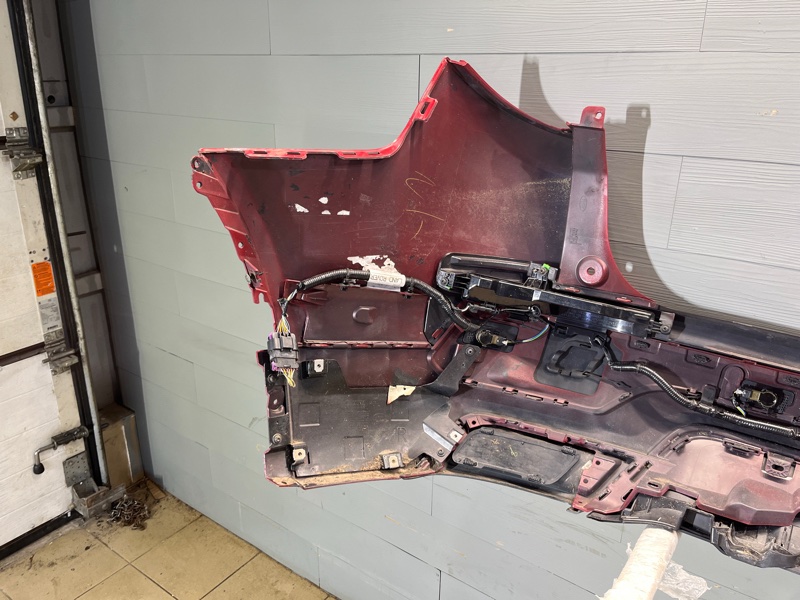 Бампер Land Rover Discovery Sport (L550, 2020г.)