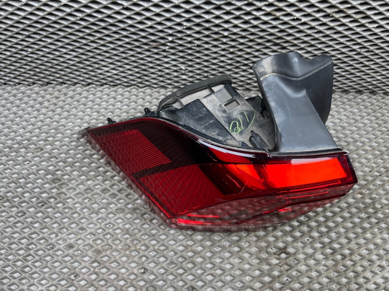 Фонарь Volkswagen Tiguan (MBQ, 2023г.)