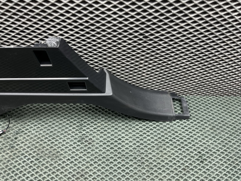 Накладка на порог с подсветкой Land Rover Range Rover Sport (L461, 2025г.)