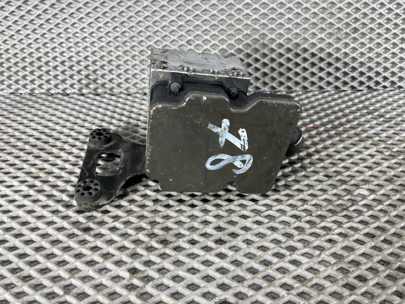 Блок ABS Land Rover Range Rover Sport (L494, 2015г.)
