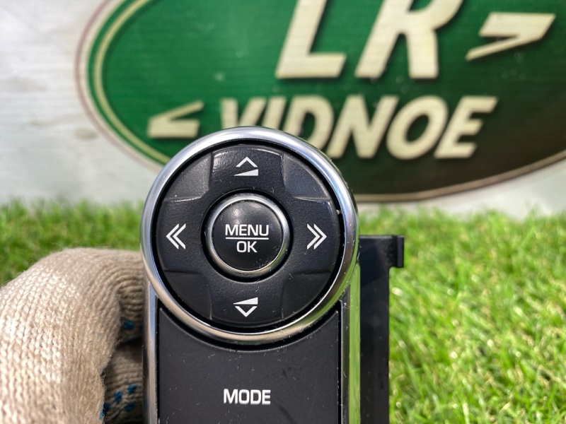 Кнопки управления на руле Land Rover Range Rover (L405, 2016г.)