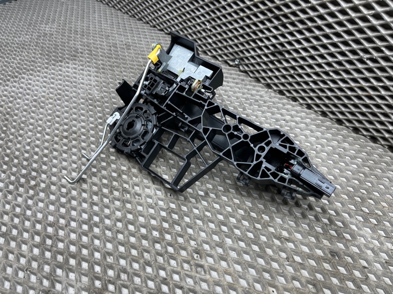 Ручка двери Jeep Wrangler (JL, 2025г.)
