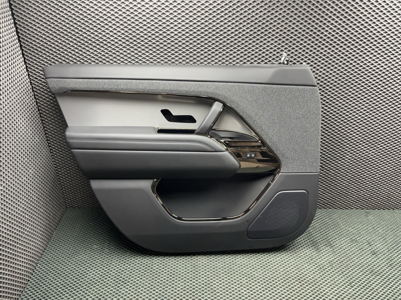 Обивка двери Land Rover Range Rover Sport (L461, 2025г.)