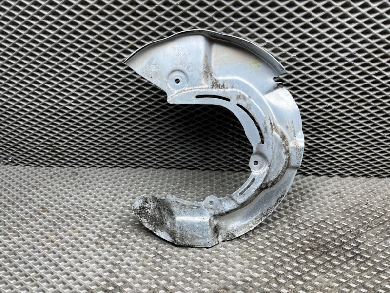 Пыльник тормозного диска Land Rover Discovery Sport (L550, 2017г.)