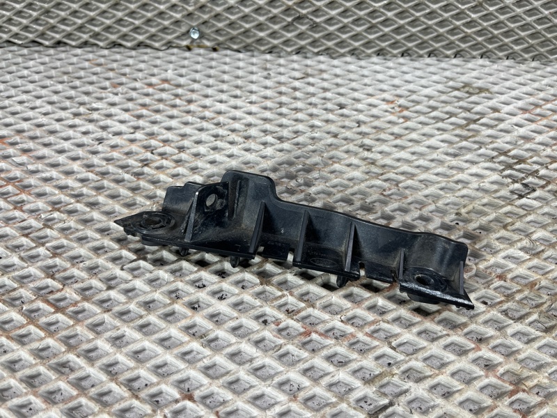 Кронштейн бампера Land Rover Range Rover Sport (L494, 2014г.)