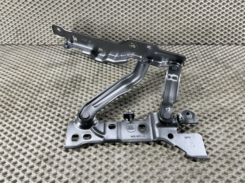 Петля капота Land Rover Range Rover Sport (L461, 2024г.)