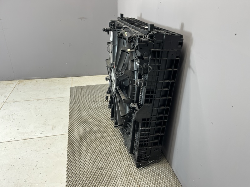 Кассета радиаторов в сборе Land Rover Range Rover Sport (L461, 2025г.)
