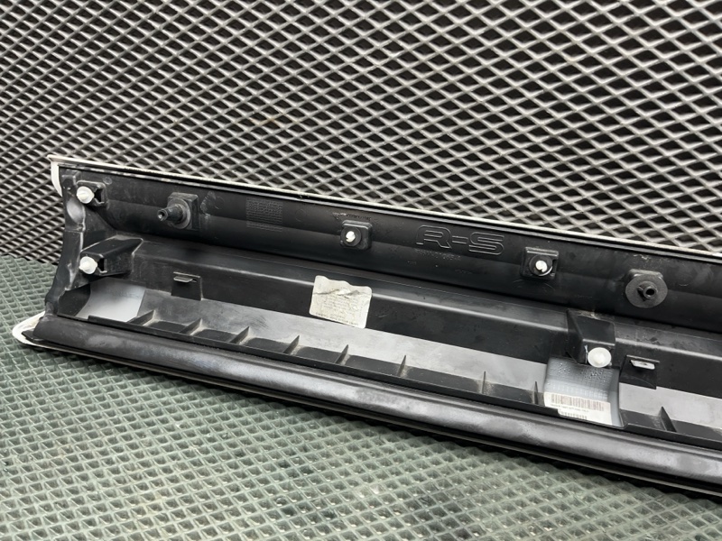 Молдинг двери Land Rover Range Rover Sport (L494, 2021г.)