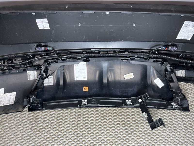 Бампер Land Rover Range Rover Sport (L461, 2025г.)