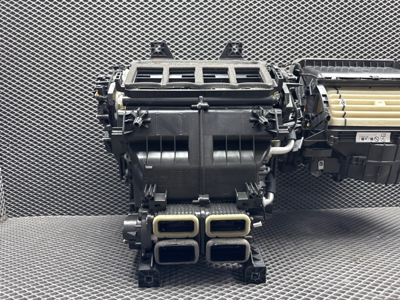 Отопитель в сборе (печка) Land Rover Range Rover Sport (L494, 2020г.)